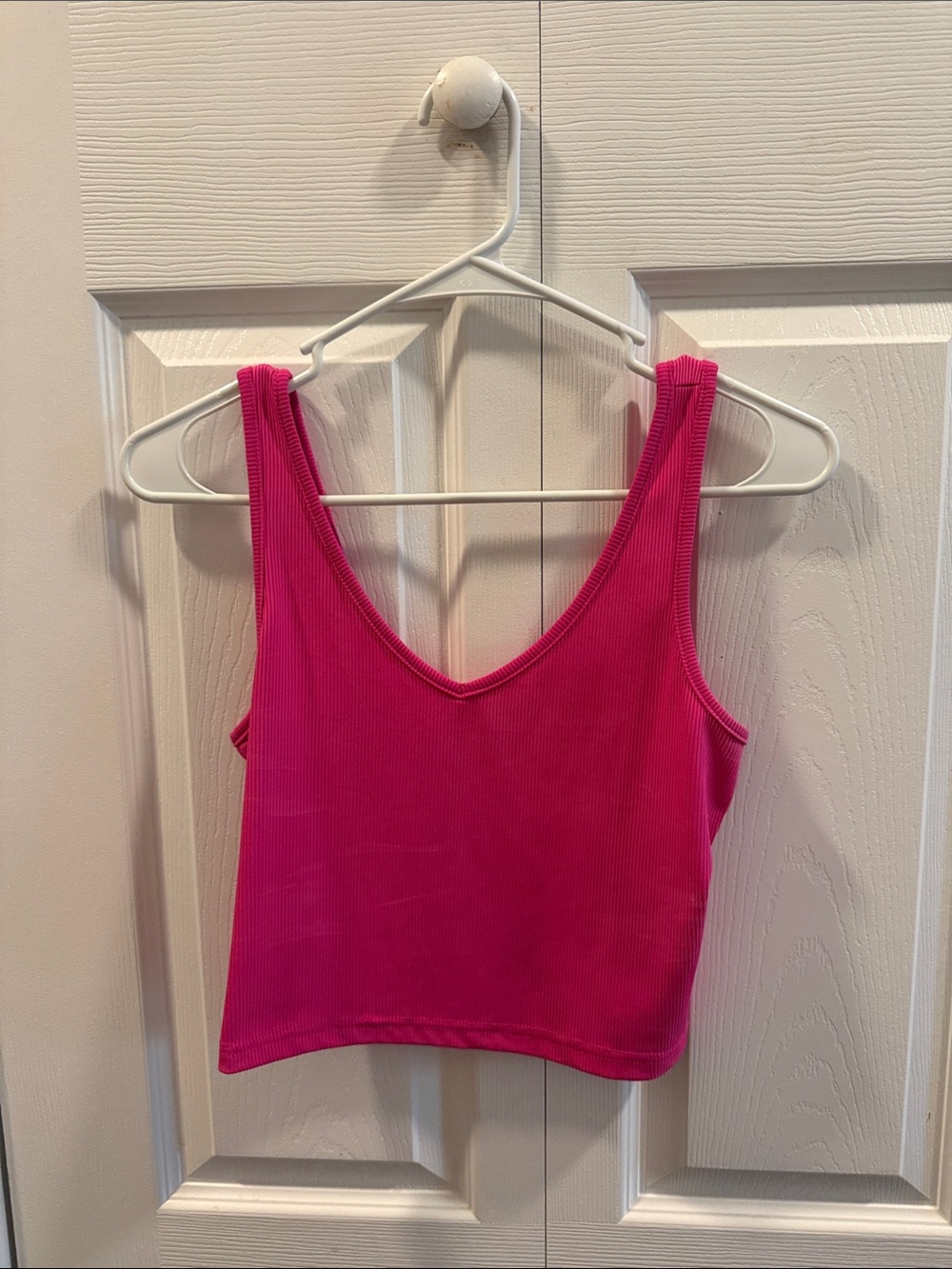 SHEIN Bright Pink Ribbed Cropped V-Neck Tank